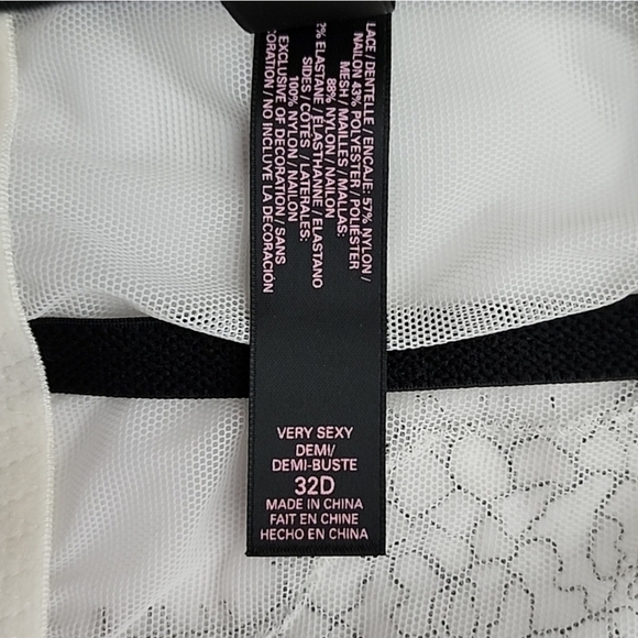 Victoria's Secret Very Sexy  Demi Buste Cream Black Lace Push Up 32D - Picture 15 of 16